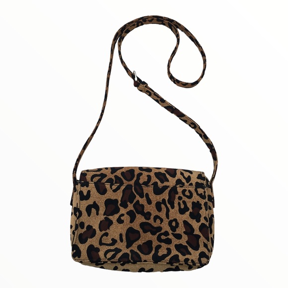 🛑 SOLD Evan Picone Crossbody Flap Handbag Purse Cheetah Animal Print Adjustable - Picture 2 of 13